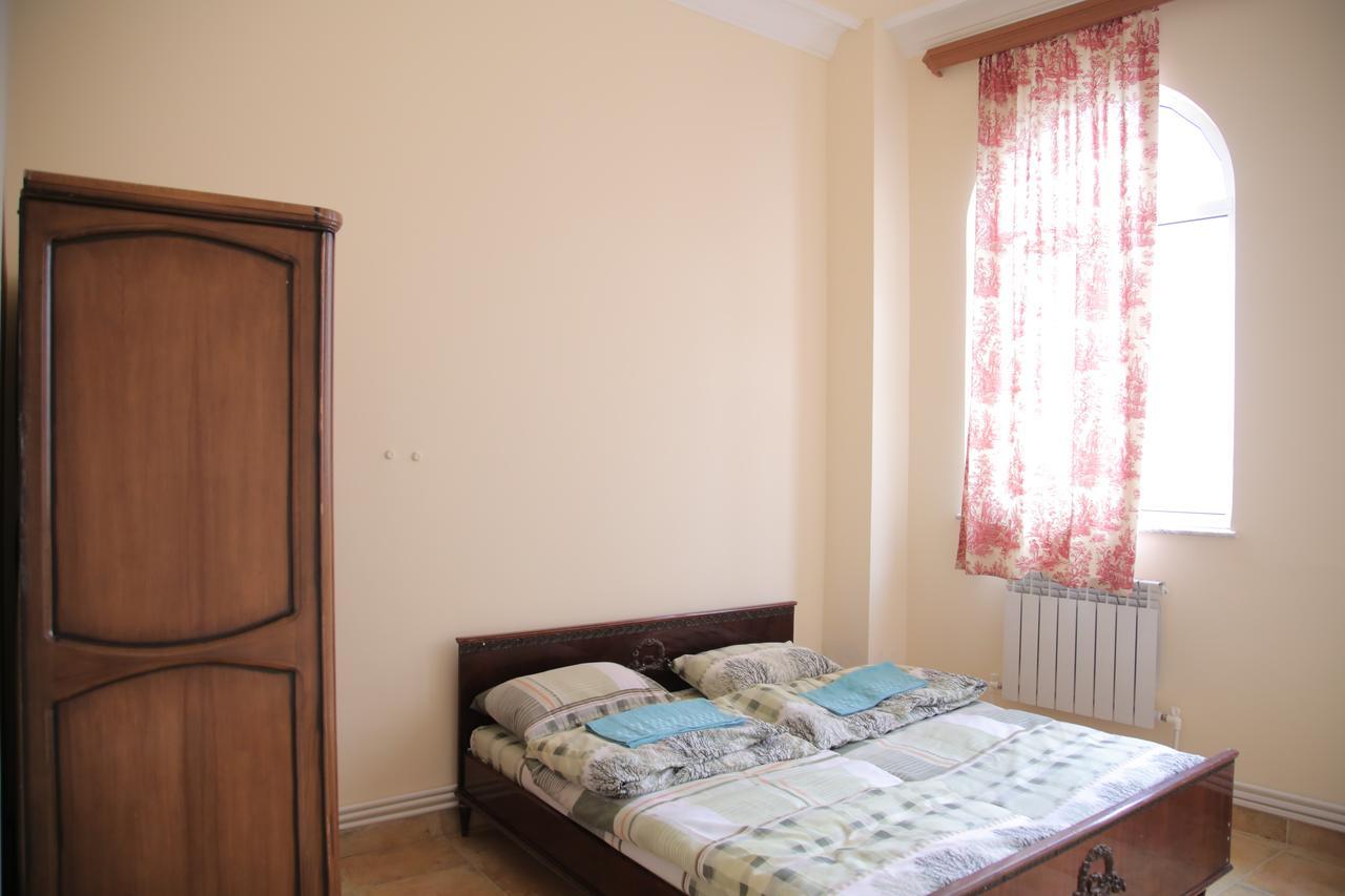 Noy Hostel Yerevan Exterior photo